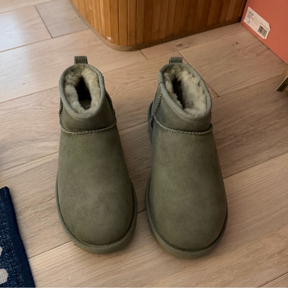 UGG Women's Ultra Mini